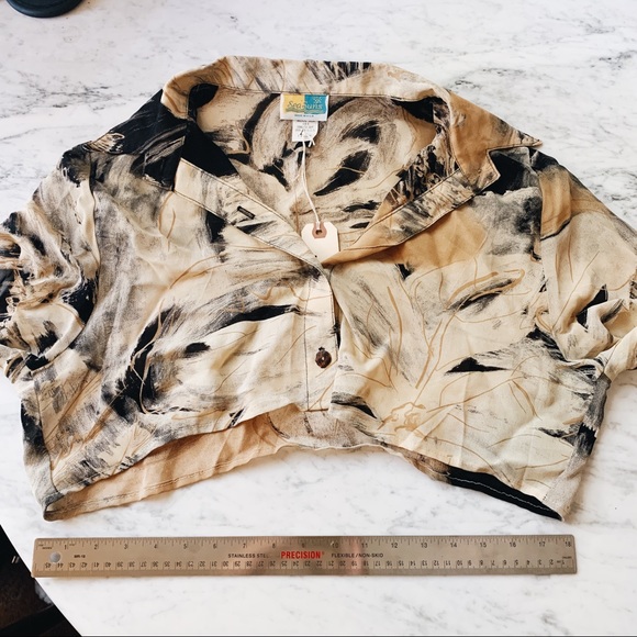 Vintage Tops - Vintage oversized cropped patterned blouse L